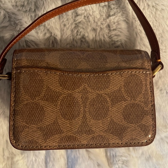 Brown Leather Crossbody Bag - Picture 3 of 8